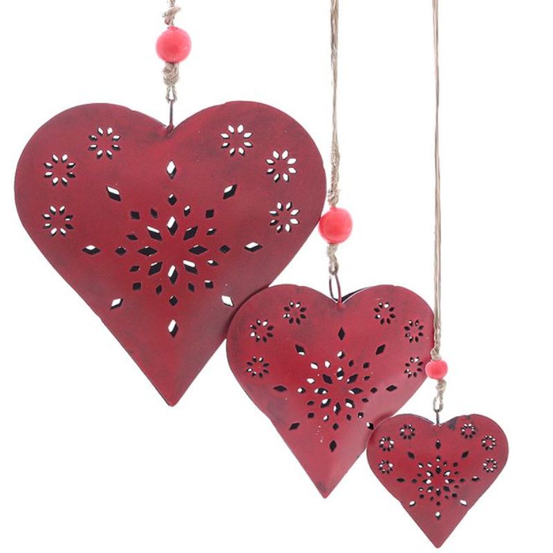 Coeur en métal rouge à suspendre 11cm