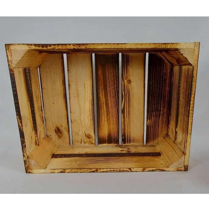 Caisse en bois brûlée moyenne