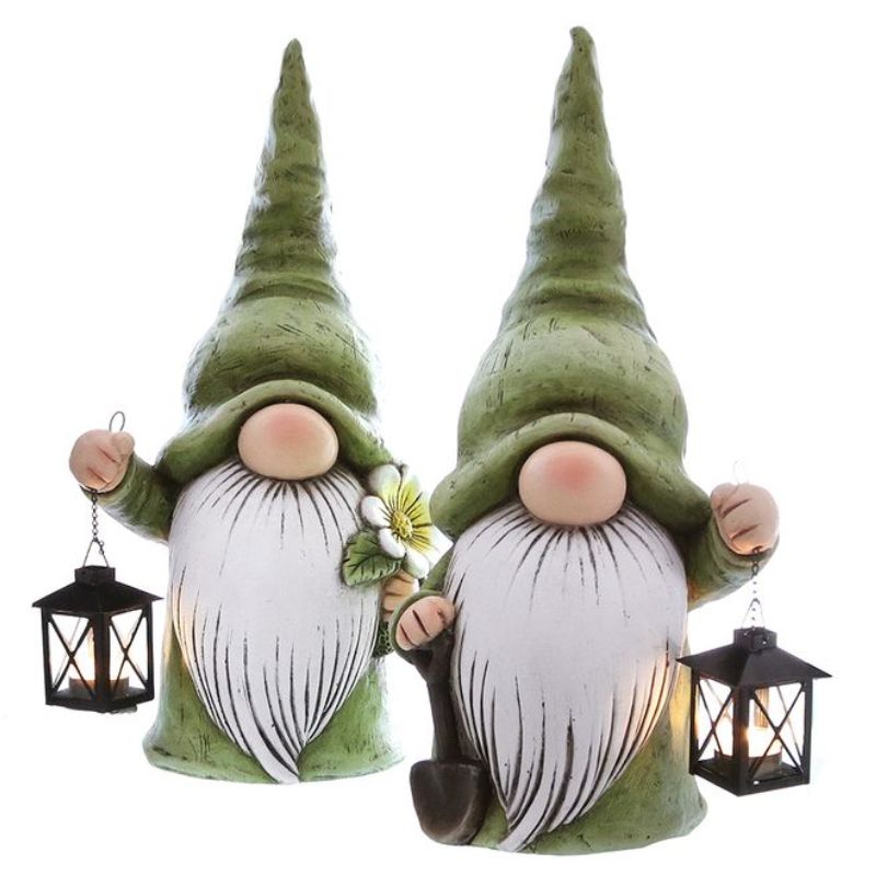 Nain magnésie avec lanterne